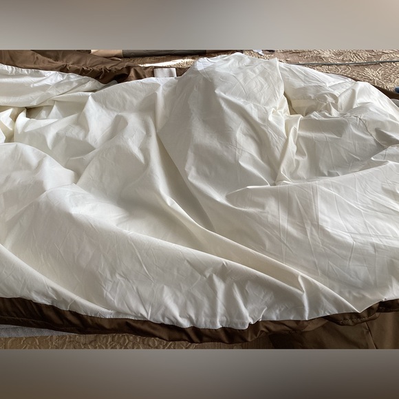 Favorite Daughter Ladies Puffer Jacket - Picture 10 of 16